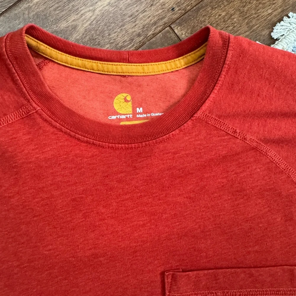 Carhartt Relaxed Fit Red Pocket Tee Size M - Picture 2 of 3